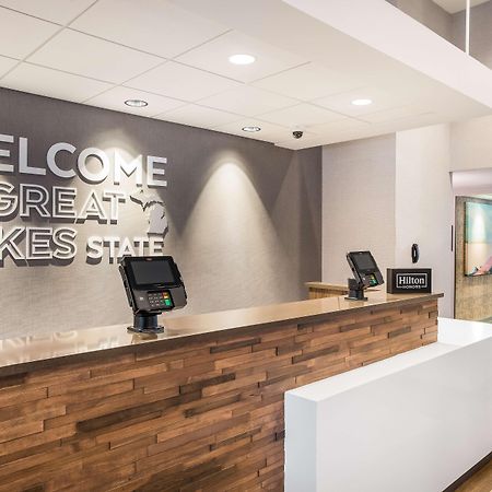 Hampton Inn & Suites Хоутон Экстерьер фото