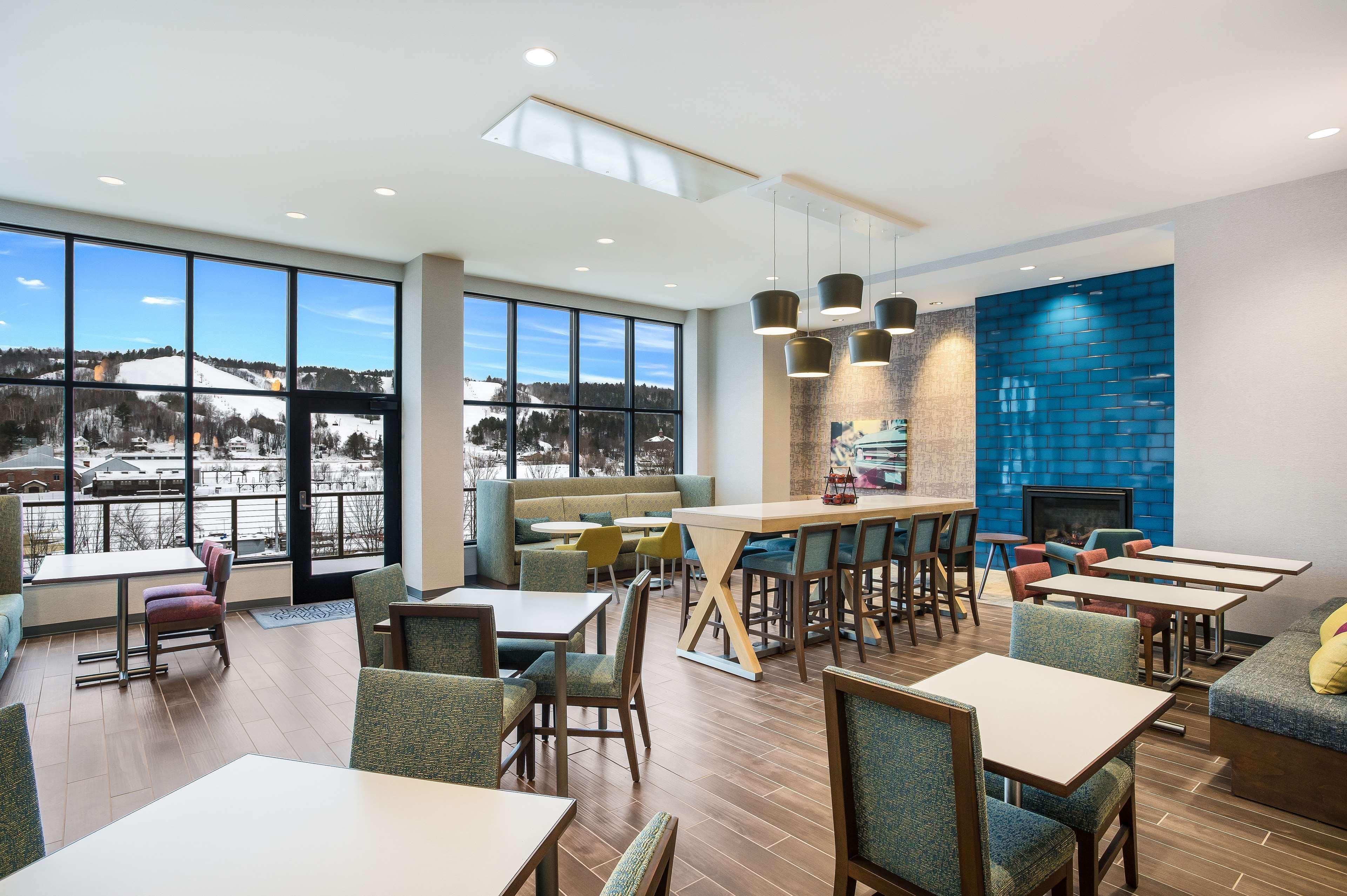 Hampton Inn & Suites Хоутон Экстерьер фото