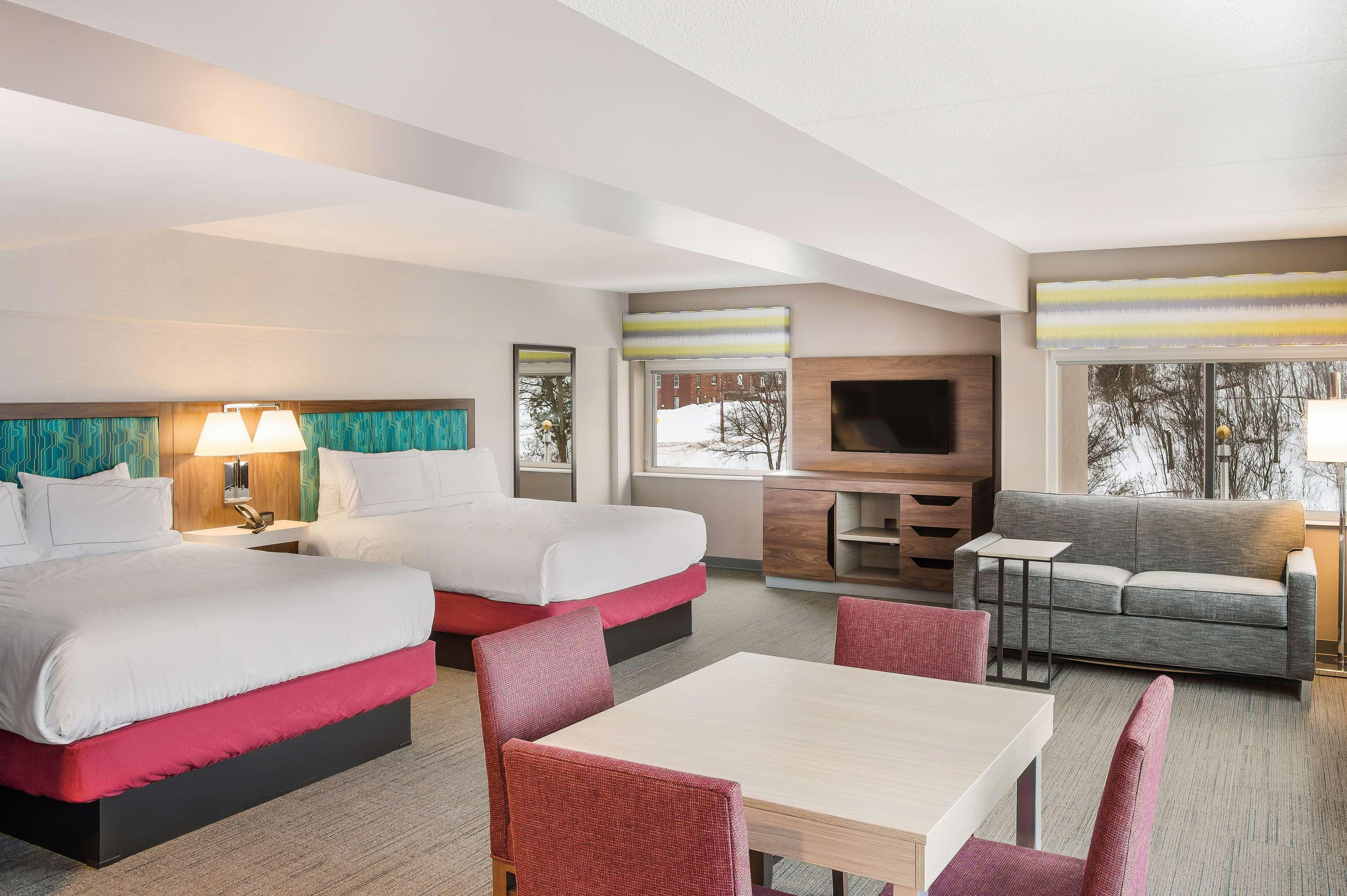 Hampton Inn & Suites Хоутон Экстерьер фото