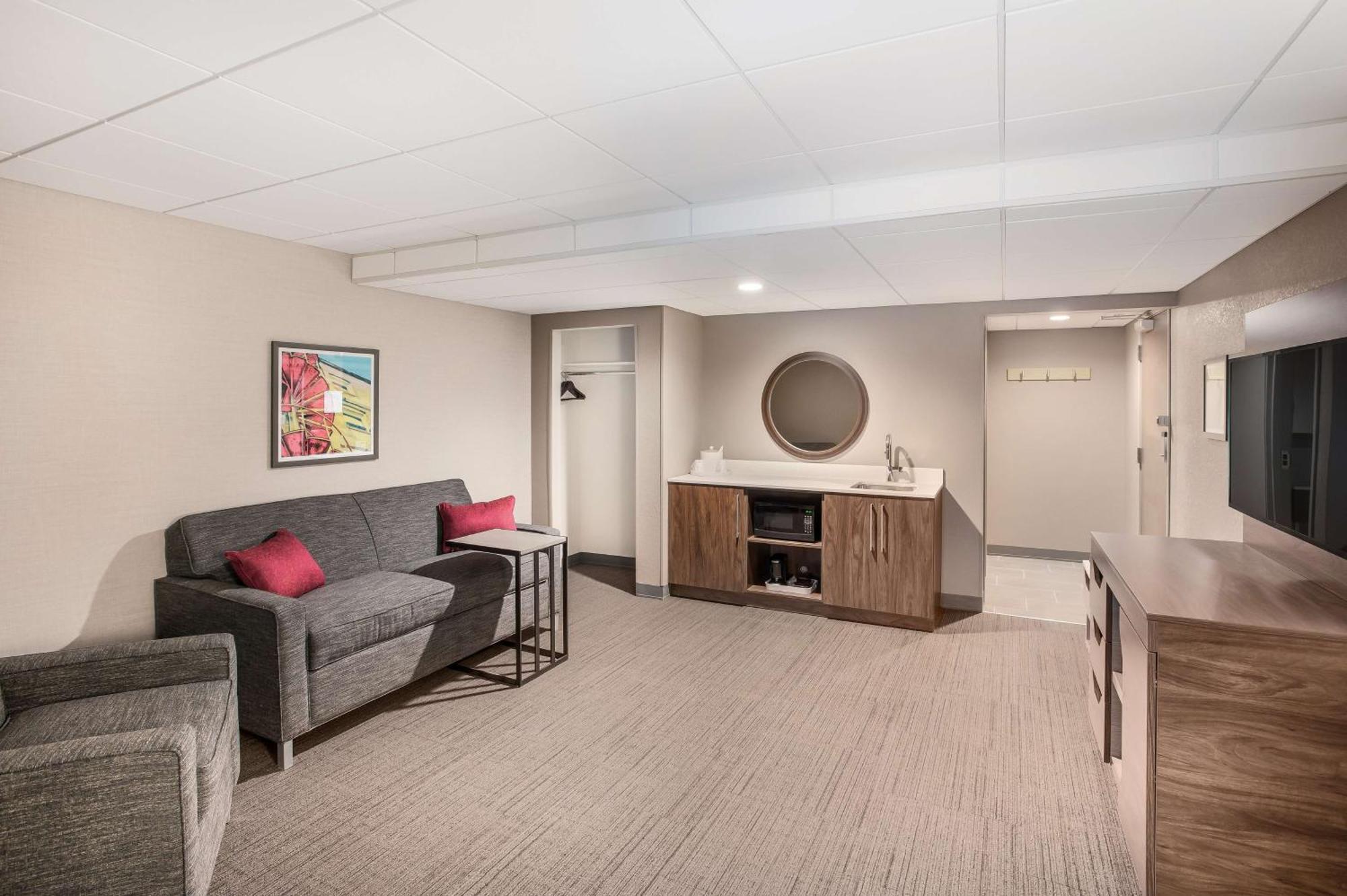 Hampton Inn & Suites Хоутон Экстерьер фото