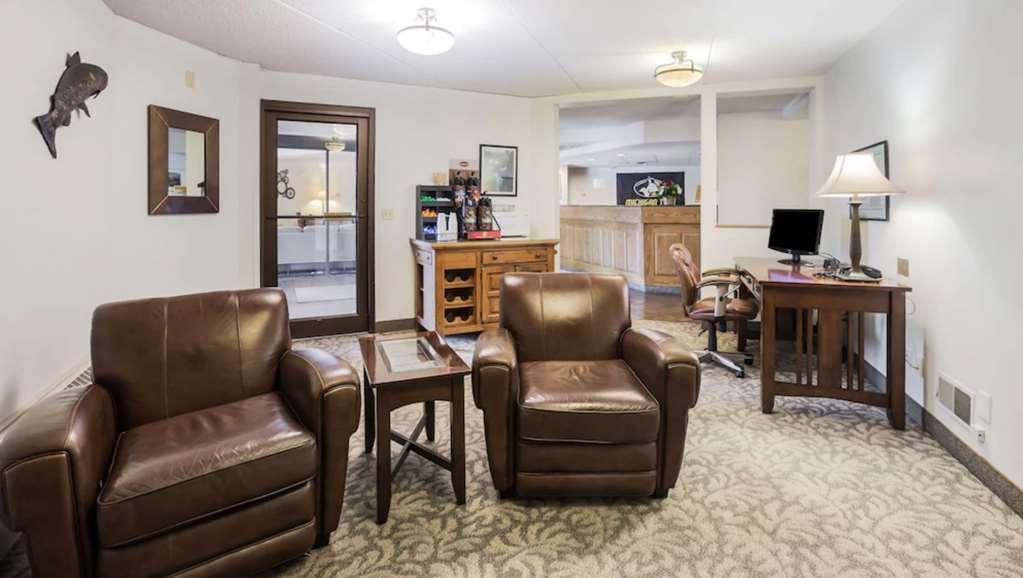 Hampton Inn & Suites Хоутон Интерьер фото